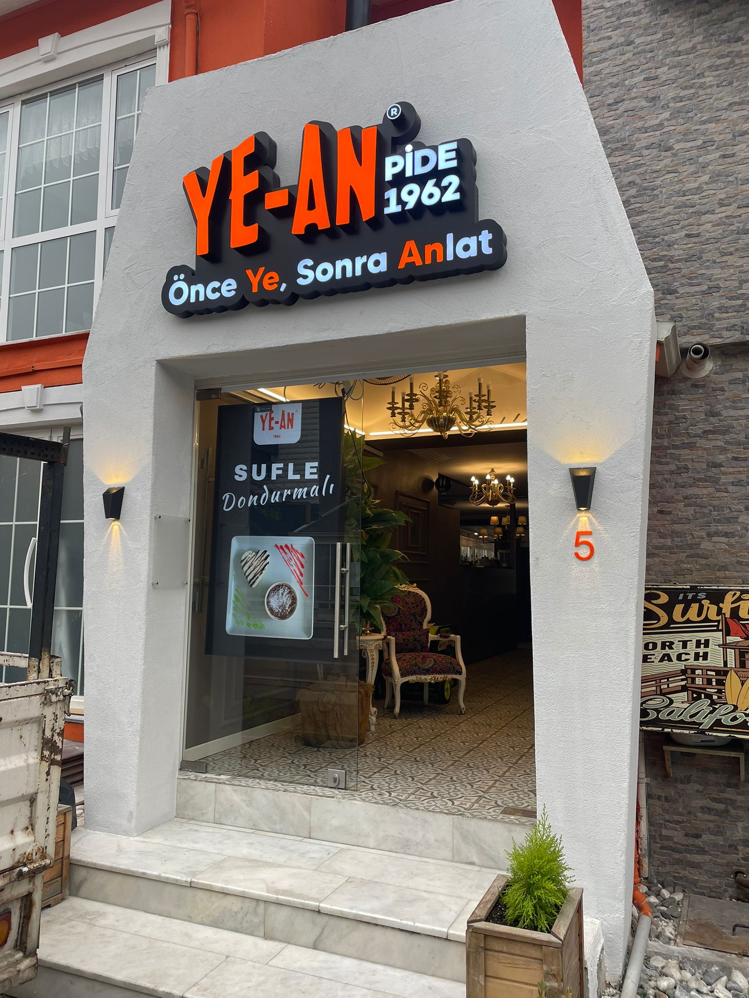 Işıklı kutu harf cephe tabela uygulaması